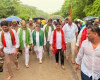 కొండగట్టు ఆంజనేయస్వామి సన్నిధిలో రాష్ట్ర మంత్రుల గిరి ప్రదక్షిణ