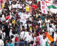ఉద్యమాల్లో 