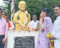 ప్రొఫెసర్ కొత్తపల్లి జయశంకర్ ఆశయ సాధనే ఆయనకు నిజమైన నివాళి – మున్సిపల్ చైర్ పర్సన్  సమీండ్ల వాణి శ్రీనివాస్