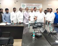 యాదవులను కురుమ కులంలో కలపవద్దు