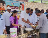 రోగుల సహాయకులకు పదేళ్లుగా ఉచిత అన్నప్రసాదం