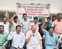 ఉద్యోగుల ఉపాధ్యాయ పెన్షనర్ల సమస్యలన్నీ వెంటనే పరిష్కరించాలి సెప్టెంబర్ 10న ఛలో హైదరాబాద్ టీజీజెఏసి రాష్ట్ర చైర్మన్ మారం జగదీశ్వర్