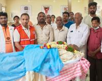  రాచకొండ కళాధర్ పార్థివ దేహం ప్రభుత్వ వైద్య కళాశాలకు అప్పగింత 