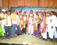 ఆర్యవైశ్యులకు అండగా ప్రభుత్వం : మంత్రి లక్ష్మణ్ కుమార్