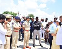 నిమజ్జనోత్సవానికి ఏర్పాట్లు పూర్తి చేయాలి  - జిల్లా కలెక్టర్ సత్య ప్రసాద్ 