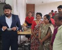 మహాత్మ జ్యోతిరావ్ ఫూలే స్కూల్ ని ఆకష్మిక తనిఖీ చేసిన సీనియర్ సివిల్ జడ్జి.-ఆర్. అజయ్ కుమార్