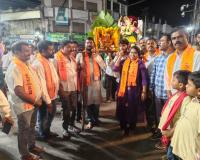 రెండో రోజు గణనాథులకు వీడ్కోలు పలికిన మాజీ మున్సిపల్ చైర్‌పర్సన్ జ్యోతి లక్ష్మణ్