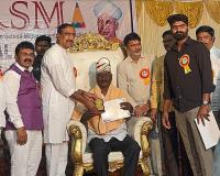 విద్యార్థులకు భవిష్యత్తుకు బాటలు వేసేది ఉపాధ్యాయులే ::  జగిత్యాల ఎమ్మెల్యే డాక్టర్ ఎం. సంజయ్ కుమార్ 