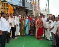 బాపూజీ ఆశయ సాధనకు, బీసీల అభ్యున్నతికి కృషి చేస్తాం: మున్సిపల్ చైర్‌పర్సన్ సమిండ్ల వాణి శ్రీనివాస్