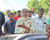 సీఎం పర్యటన పేరుతో ప్రజా గొంతుకను అణచివేయడం సరికాదు : బి ఆర్ ఎస్ నాయకుల విమర్శ