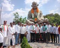 పద్మారావు నగర్ లో మహాత్మా గాంధీకి ఘన నివాళి -చిన్నారులకు పండ్ల పంపిణీ