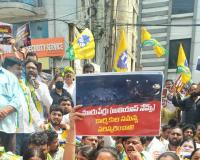 సింగరేణి భవన్ ముట్టడించిన కల్వకుంట్ల కవిత  