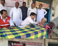 జగిత్యాల వృద్ధాశ్రమంలో ఉచిత వైద్య శిబిరం.. రెడ్‌క్రాస్ ఆధ్వర్యంలో రక్తదానం
