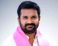అక్రమ ఆస్తులను ప్రశ్నించినందుకే కక్షసాధింపు చర్యలు  : బీఆర్‌ఎస్‌ నేత మన్నె క్రిశాంక్‌ ధ్వజం