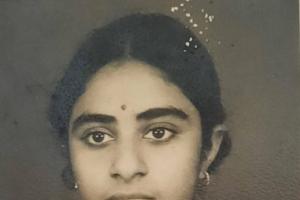 మావిడాకుల చాటునున్న ఓ పక్షి.. మా అక్క జాడ తెలిసిందా..!