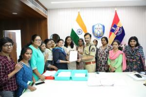 హైదరాబాద్‌లో మహిళా జర్నలిస్టులపై ఆన్‌లైన్‌ బెదిరింపులపై కఠిన చర్యలు తప్పవు : కమిషనర్‌ సజ్జనార్