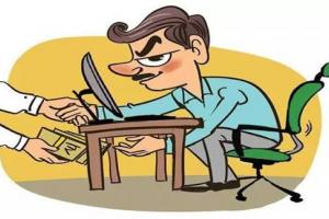 అసిఫాబాద్ సివిల్ సప్లైస్ కార్యాలయ అధికారులపై ఏసీబీ ఉచ్చు – రూ.75 వేల లంచం కేసు