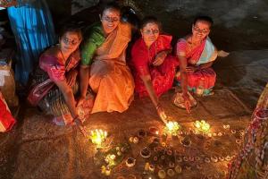 పొలస  శ్రీ పౌలస్తేశ్వర స్వామి ఆలయంలో కార్తీక పూజలు