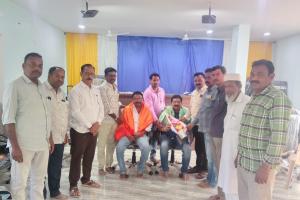 జర్నలిస్టుల హక్కుల సాధనకు సమిష్టిగా పోరాడుదాం