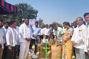 బుగ్గారంలో అభివృద్ధి కార్యక్రమాలకు మంత్రి అడ్లూరి లక్ష్మణ్ కుమార్ శ్రీకారం