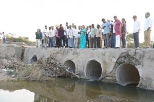  మెదక్‌లో వరద బాధితులను పరామర్శించిన   కల్వకుంట్ల కవిత