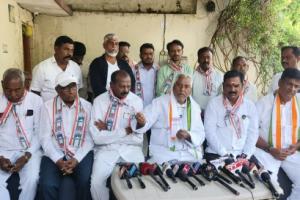 నూకపల్లి డబుల్ బెడ్రూం పథకం రాజకీయ–ఆర్థిక ఏటీఎంగా మారింది: జీవన్ రెడ్డి