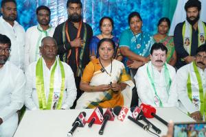 ఏరోస్పేస్ పార్క్ నిర్వాసితులతో కవిత సమావేశం – సమస్యలకు న్యాయం చేస్తామని హామీ