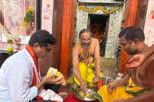 కొండగట్టు ఆంజనేయస్వామిని దర్శించుకున్న కోరుట్ల ఎమ్మెల్యే కల్వకుంట్ల సంజయ్