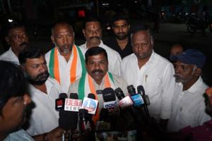 పదేళ్లు అధికారంలో ఉన్నప్పుడు బీసీలు గుర్తు రాలేదా.. 