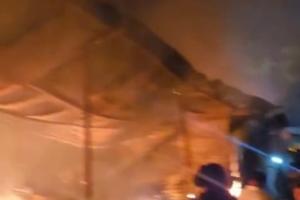 కొండగట్టు భారీ అగ్నిప్రమాదం – కోట్లలో ఆస్తి నష్టం, 30 కుటుంబాల జీవితం చిద్రమ్