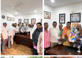 కరీంనగర్ కాంగ్రెస్ అధ్యక్షుడు వైద్యుల అంజన్‌కుమార్‌కు వివిధ కుల సంఘాల నాయకుల అభినందనలు
