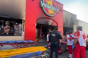 మెక్సికో హర్మోసిల్లోలో వాల్డోస్ సూపర్‌మార్కెట్‌లో ఘోర పేలుడు – 23 మంది దుర్మరణం