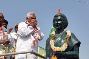 ఇందిరా గాంధీ ఆశయ సాధనకు కృషి చేయాలి: మాజీ మంత్రి జీవన్ రెడ్డి