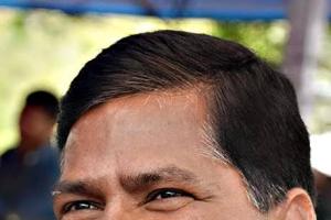 ఉపాధి హామీ పథకంలో మహాత్మా గాంధీ పేరు కొనసాగించాలి