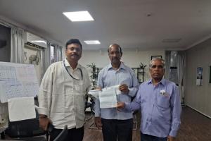 కాలనీ అభివృద్ధిపై జోనల్ కమిషనర్ తో సమావేశం