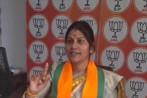 హిందూ దేవుళ్ళ పై ముఖ్యమంత్రి వ్యాఖ్యలు సరికాదు  : క్షమాపణ చెప్పాలి : బీజేపీ నాయకురాలు రాజేశ్వరి