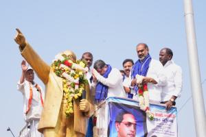 కరీంనగర్‌లో అంబేద్కర్ ఘనంగా వర్ధంతి 