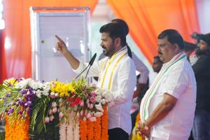 తెలంగాణ ను దేశంలో ఆదర్శంగా నిలపడమే లక్ష్యం: రేవంత్ రెడ్డి 