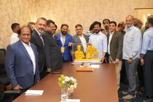 చలనచిత్ర రంగ అభివృద్ధికి పూర్తి సహకారం — సీఎం రేవంత్ రెడ్డి