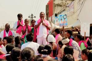 రాబోయేది బీఆర్ఎస్ ప్రభుత్వమే...గ్రామాలను అభివృద్ధి చేసుకుందాం..- మాజీ మంత్రి కొప్పుల ఈశ్వర్ 