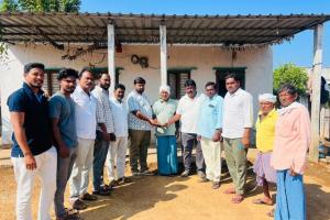 ఓదార్చే మాటలకన్నా ముందుకు వచ్చిన సహాయ హస్తం – రాఘవపట్నంలో మానవత్వానికి నిదర్శనం