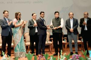 బిట్స్ పిలానీ యంగ్ అచీవర్స్ అవార్డు అనుదీప్ ఐఏఎస్‌కు ప్రదానం