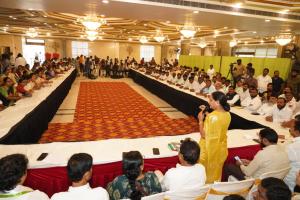 జాతీయ జనగణనలో బీసీలను పక్కన పెట్టే కుట్ర – రౌండ్ టేబుల్ సమావేశంలో తీవ్ర విమర్శలు