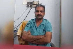  భద్రాచలం సబ్‌ రిజిస్ట్రార్ ఖాదీర్ను అరెస్ట్ చేసిన ఏసీబీ 