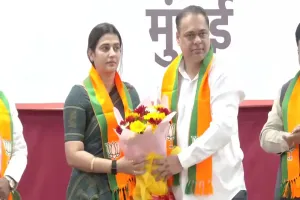 బీఎంసీ మేయర్ ఎంపికపై బీజేపీలో అసంతృప్తి తేజస్వి గోసాల్కర్‌కు పదవి… మూల సిద్ధాంతాలకు వ్యతిరేకమా?