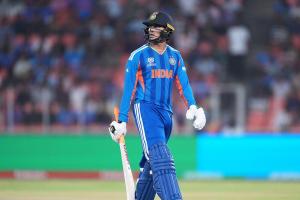 మూడు టీ20 మ్యాచ్‌ల్లో  అభిషేక్ శర్మ వరుసగా డక్ అవుట్