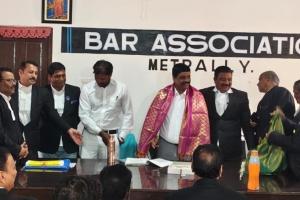 ల్యాండ్‌మార్క్ తీర్పుకు కారణమైన న్యాయమూర్తికి మెట్‌పల్లి బార్ సన్మానం