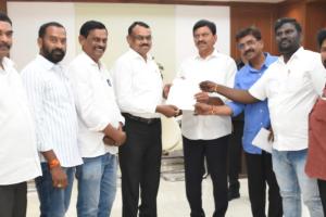 ఆర్ఎన్ఐ గుర్తింపు ఉన్న పత్రికలకూ అక్రెడిటేషన్లు ఇవ్వాలి : మంత్రి పొంగులేటిని కలిసిన టీడబ్ల్యూజేఎఫ్ నేతలు