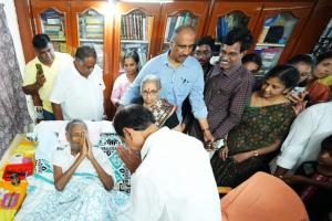 ప్రముఖ చరిత్రకారుడు జైశెట్టి రమణయ్య మృతి.. కేసీఆర్, కవిత సంతాపం