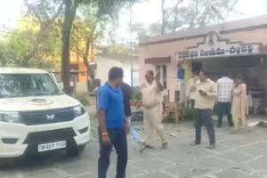 కృష్ణా జిల్లా చల్లపల్లె పోలీస్ స్టేషన్‌లో పేలుడు ఘటన - నలుగురికి గాయాలు 